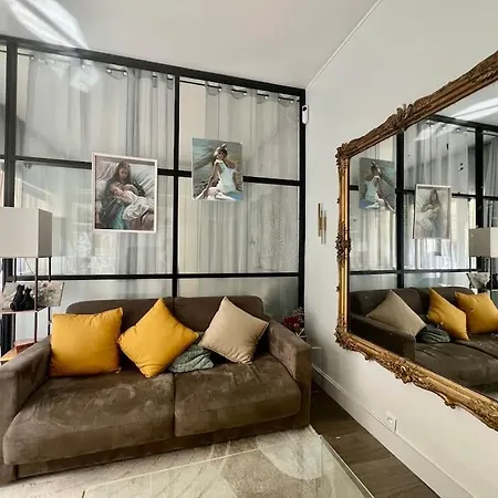 Un De Deux Climatise Avec Un Jardin Privatif Pres De Trocadero Apartment Paris